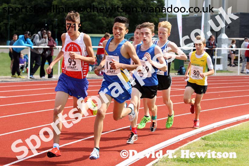 Boys under-15s 1500 metres, Northern Under-13s, U-15s and 17s Championships. Photo: David T. Hewitson/Sports for All Pics